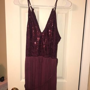 DB Studio “wine” Long bridesmaid dress . Size 10